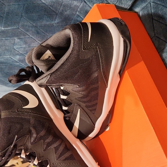 5Y AIR MAX STUTTER STEP 2 - Picture 3 of 4